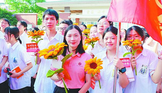 阳江一中、广东两阳中学、阳江三中举行高考考前动员会