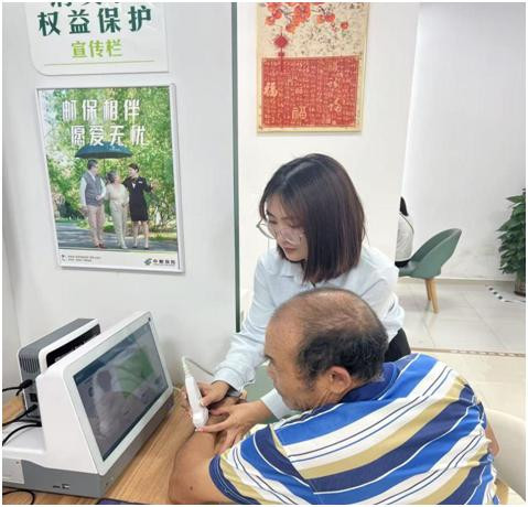 邮储银行阳东支行打造健康驿站 守护银发群体“双安全”