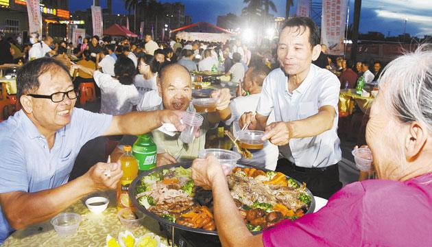 江城区举办庆祝2025年中国农民丰收节暨第二届白沙鹅美食荟活动