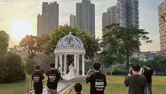 “甜蜜经济”不再局限于“一场婚礼”