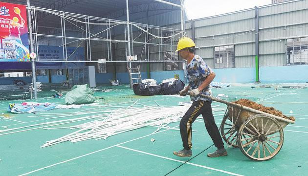 阳江部分体育场馆受损严重市民运动不便