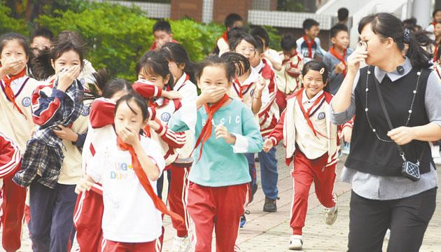 阳江开展防空警报试鸣暨人民防空疏散演练活动