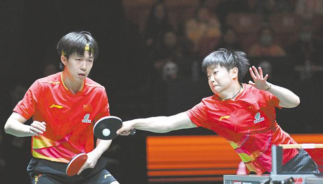 乒乓球混合团体世界杯：中国队和日本队同取六连胜