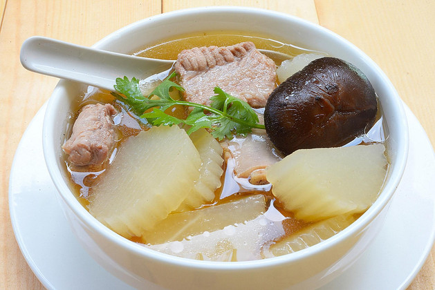 一碗老火靓汤，营养到底在哪里？