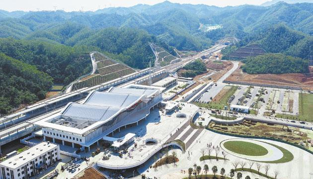 广湛高铁阳春东站进入开通倒计时