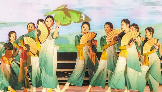 喜气洋洋迎新年