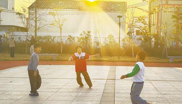 公园里的老友记