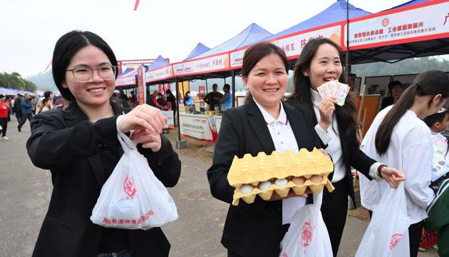 “阳江好货”琳琅满目吸引市民“买买买”