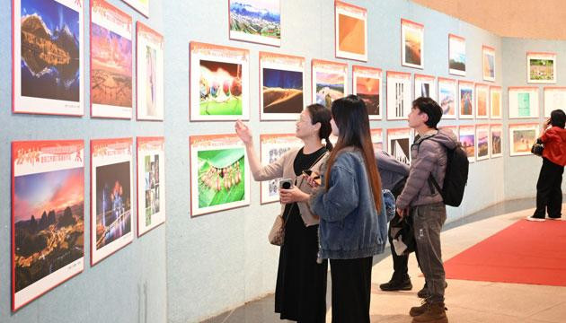 丹青贺岁 光影迎春