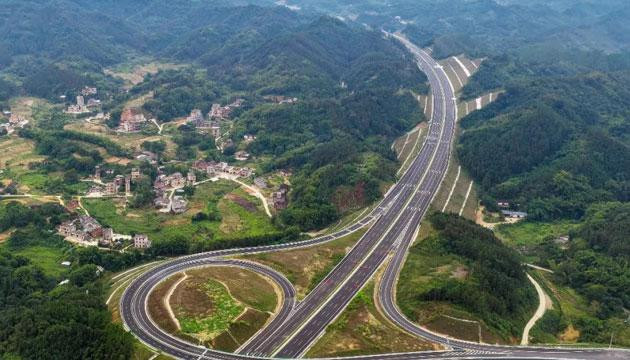 今年推进27个重点交通项目建设 积极谋划珠海至阳江高铁项目！