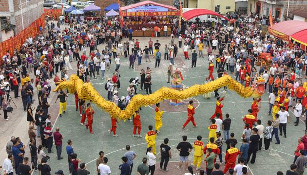 数万人共赴传承453年民俗盛宴