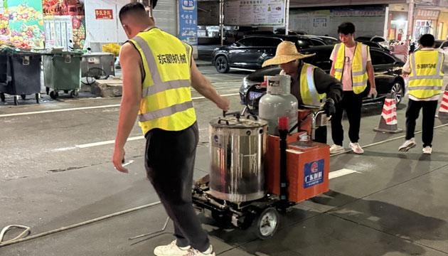 辛苦留给自己，不给市民添堵