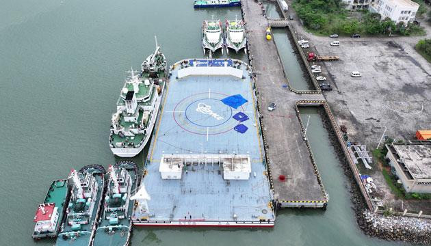 全国首艘运载火箭回收船靠泊阳江港