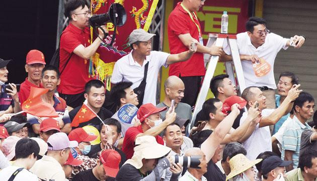 鼓声激荡蛟龙腾 多彩活动迎端午