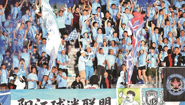 从市人民广场到粤超！阳江球迷足球热爱不降温