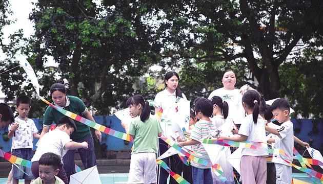 “扶‘鹞’直上”传非遗 阳江风筝润童心