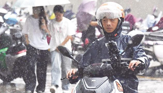 “美莎克”给阳江带来明显风雨
